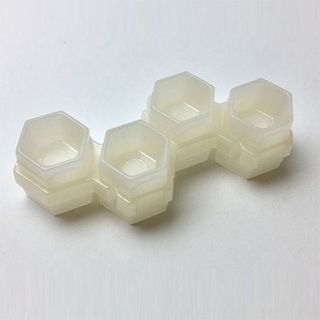 Natural Queen Hive Caps thumbnail 2